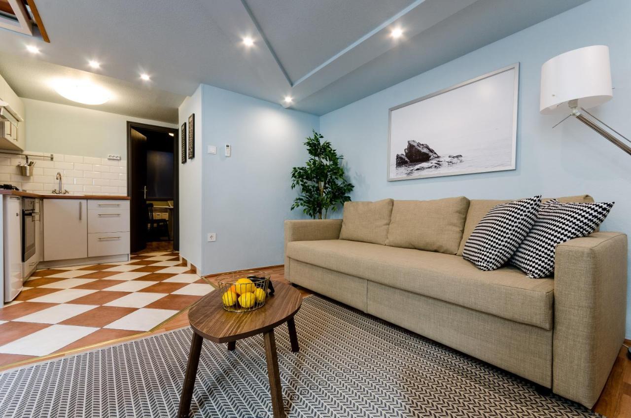 Paulay'S Studio Apartment In The City Center. Budapest Luaran gambar